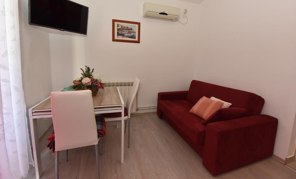 Sonja Apartments Vodice Luaran gambar
